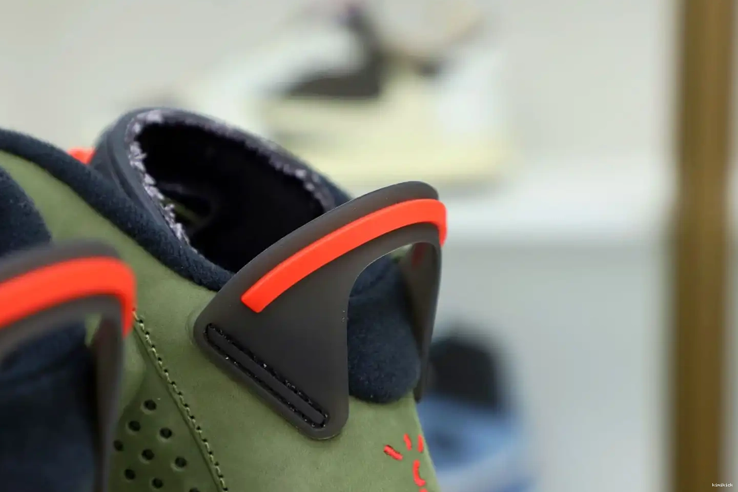 Kimikick SCOTT 'OLIVE' AIR TRAVIS RETRO JORDAN 6 X 0503
